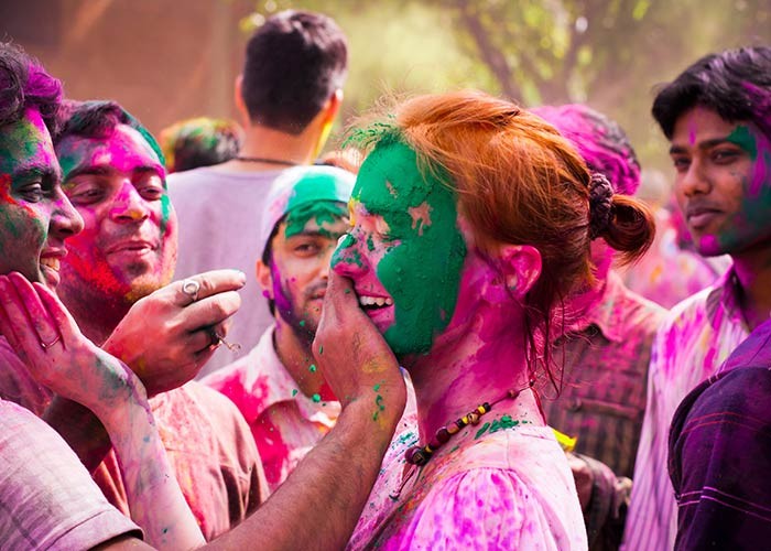 आज तराईमा होली: प्रदेश २ मा दुई दिन बिदा