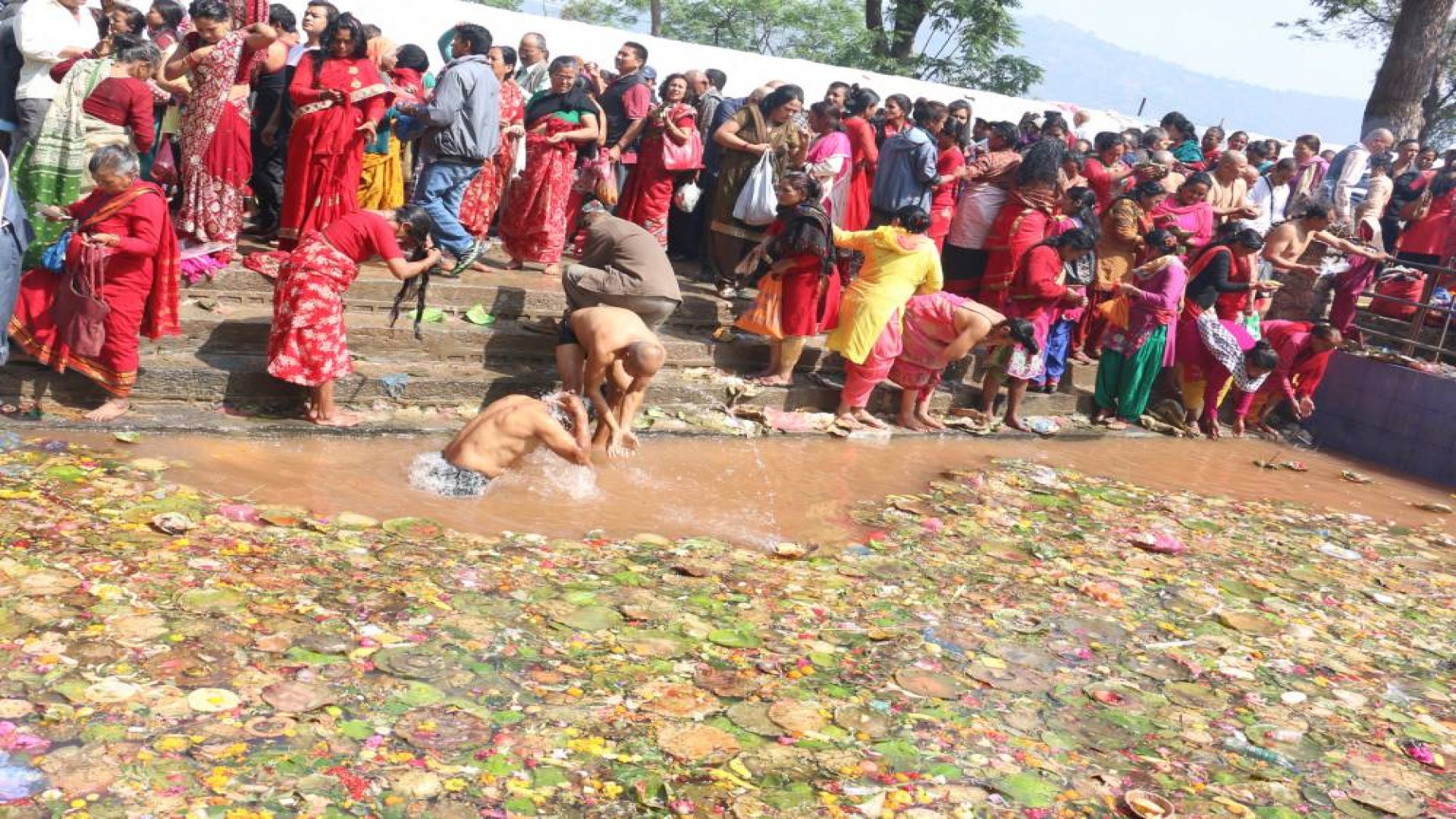 आज मातातीर्थ औँशी: श्रद्धापुर्वक आमाको सम्मान गरी मनाइदैँ