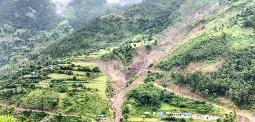 पिपलचौरका ५० घर पहिरोको जोखिममा