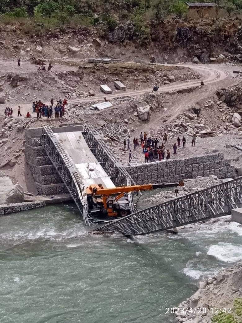 ठुलीभेरीमाथी निर्माणाधिन बेलिब्रिज भाँचिदा दुई कामदारको घटनास्थलमै मृत्यु