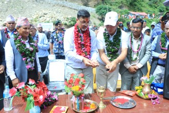 पूर्वमन्त्री शर्माद्वारा गाराघाटमा मोटरेबल पुलको उद्घाटन