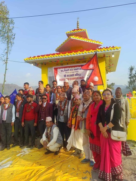 सरस्वती पूजाको अवसरमा पूर्व विद्यार्थीहरुद्वारा मन्दिर उपहार !